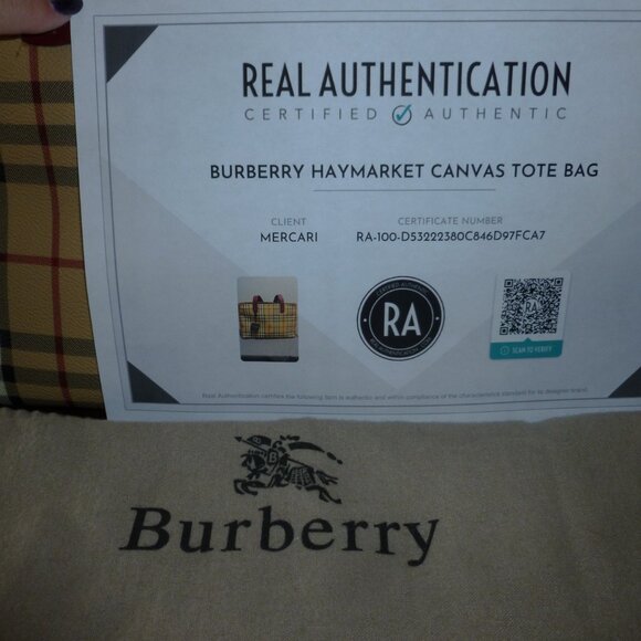 Burberry Haymarket Canvas Tote Bag Medium - Picture 14 of 14